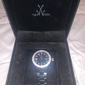 Black women’s toy watch- excellent condition